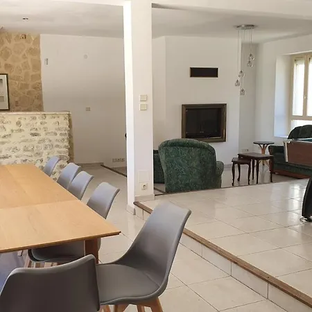Holiday home Domaine D'herminis - De Dame Carcas